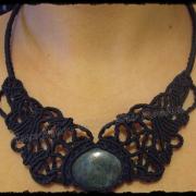 collier dentelle lapis