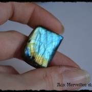 Labradorite 3cm x 2 2cm