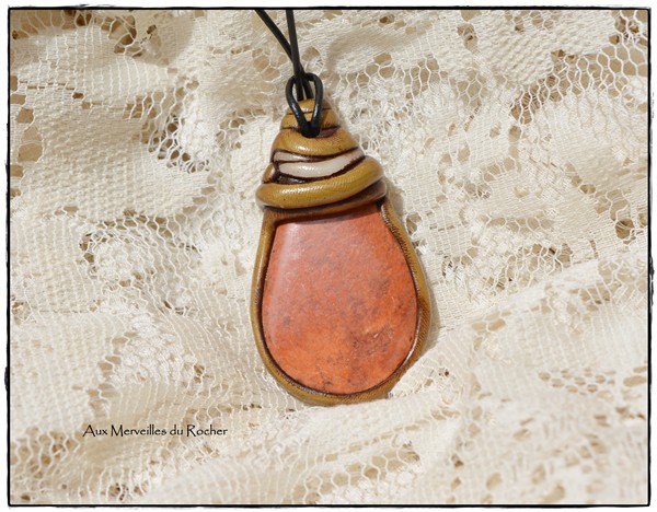 Pendentif polymere jaspe orange