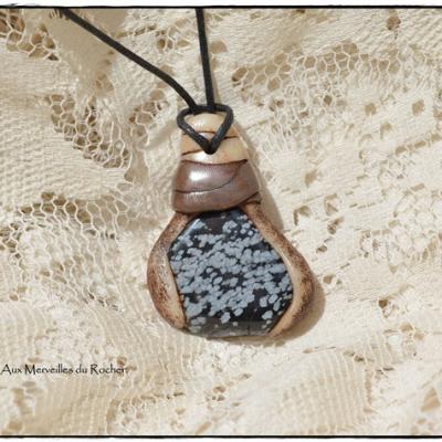 Pendentif polymere obsidienne flocon