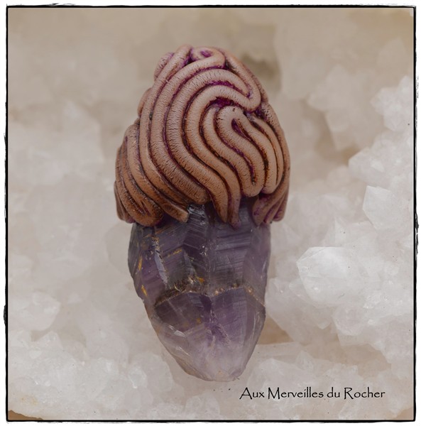 Pendentif polymere pointe amethyste