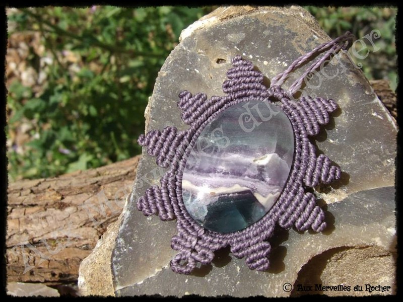 Pendentif soleil fluorite arc en ciel