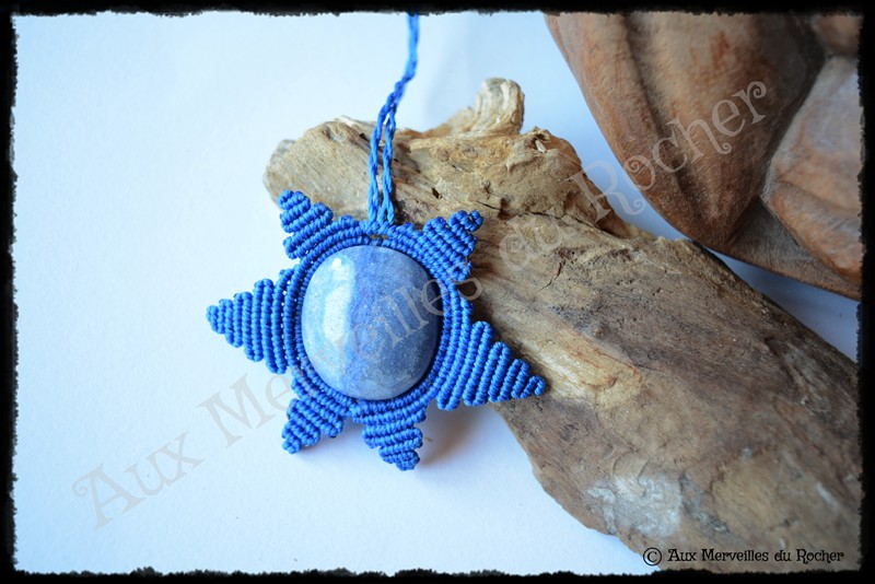 Pendentif soleil quartz bleu